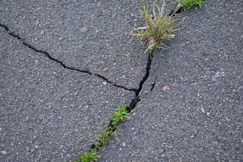 fixing cracks on driveway