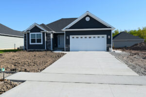 Why Driveway Sealcoating Is Essential for Ohio Homeowners